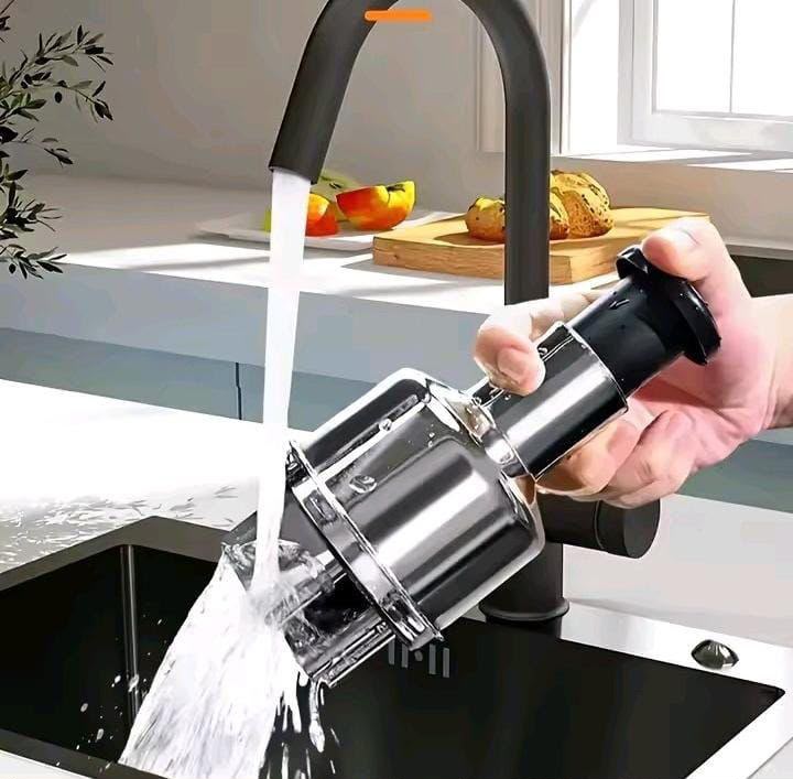 HAND PUSHING ONION CHOPPER