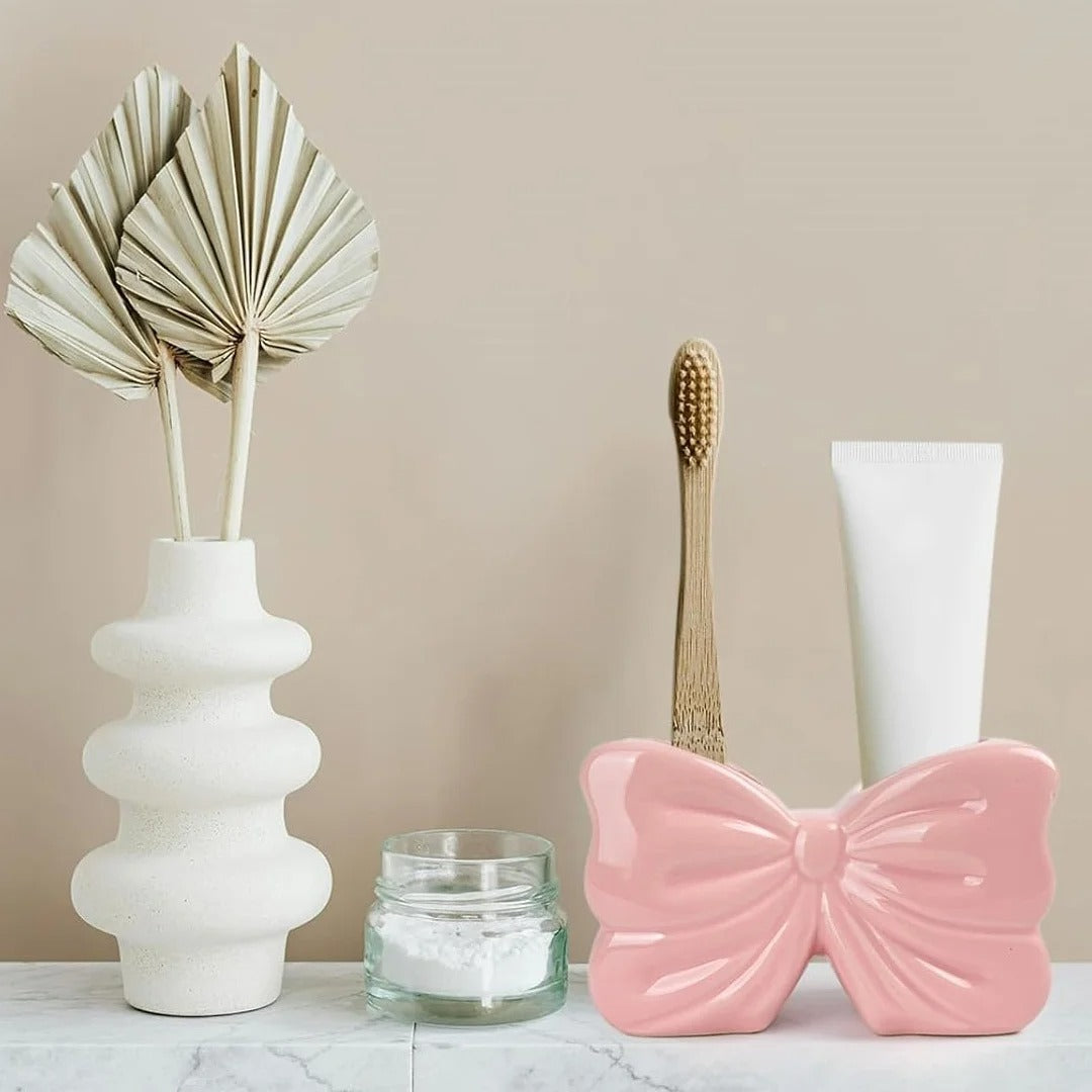 Bow brush holder